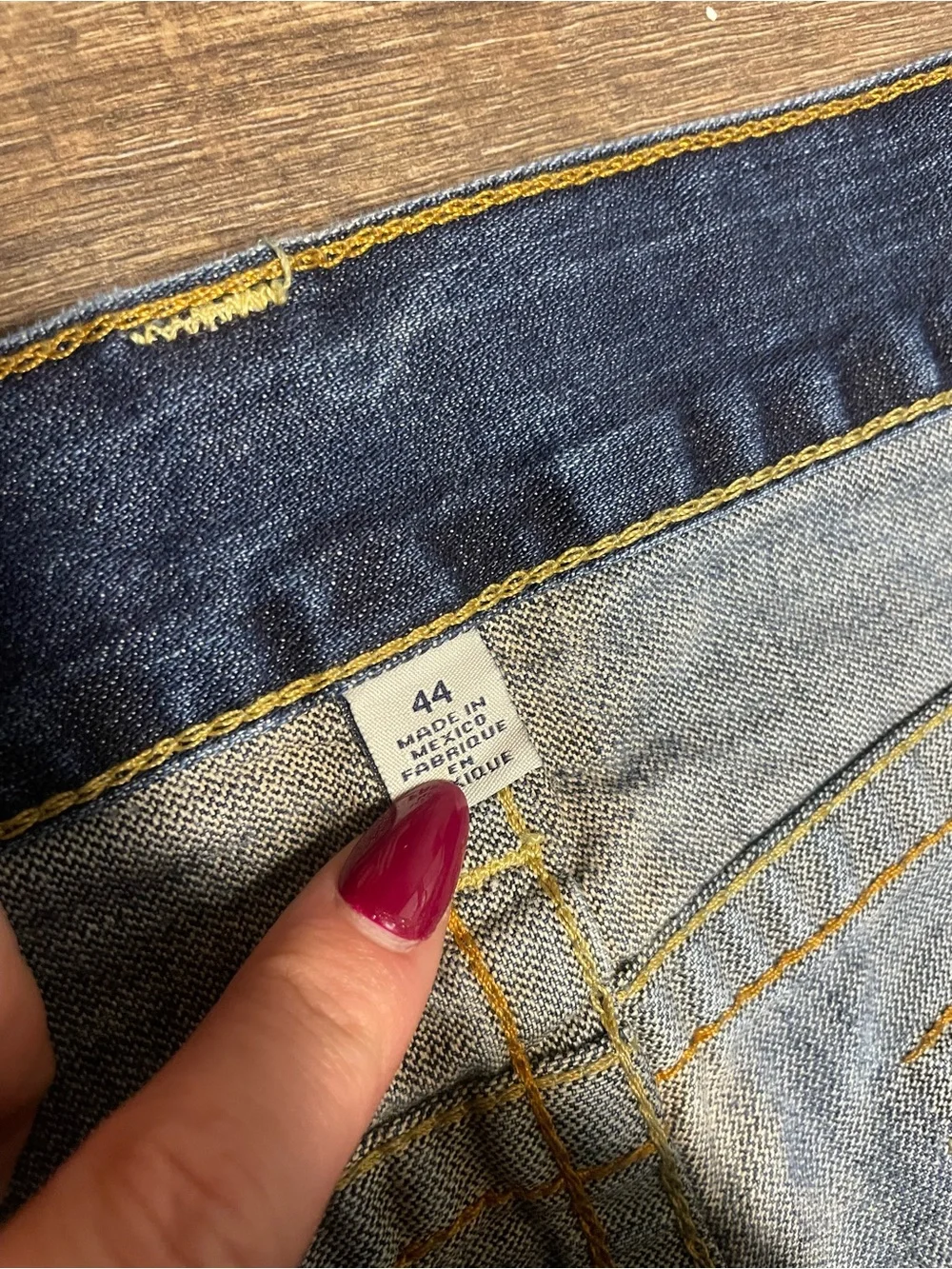 True Religion Distressed Blue Denim Jeans Contemporary Ripped Style straight 44